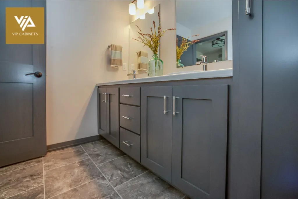 Traditional Bathroom Cabinet Designs